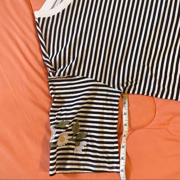 H&M cropped tee - Picture 7 of 8